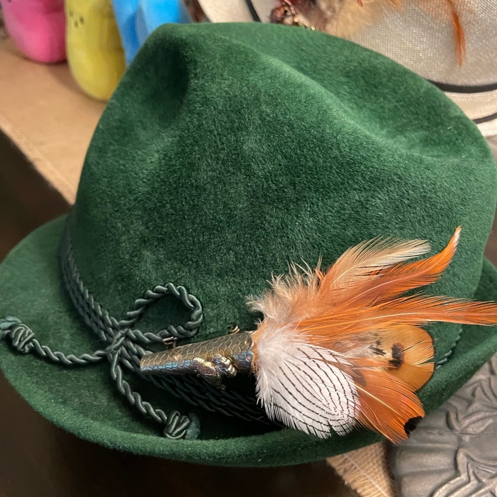 Ottmar Reich German Fedora 22” interior dark Green approximate size: Large